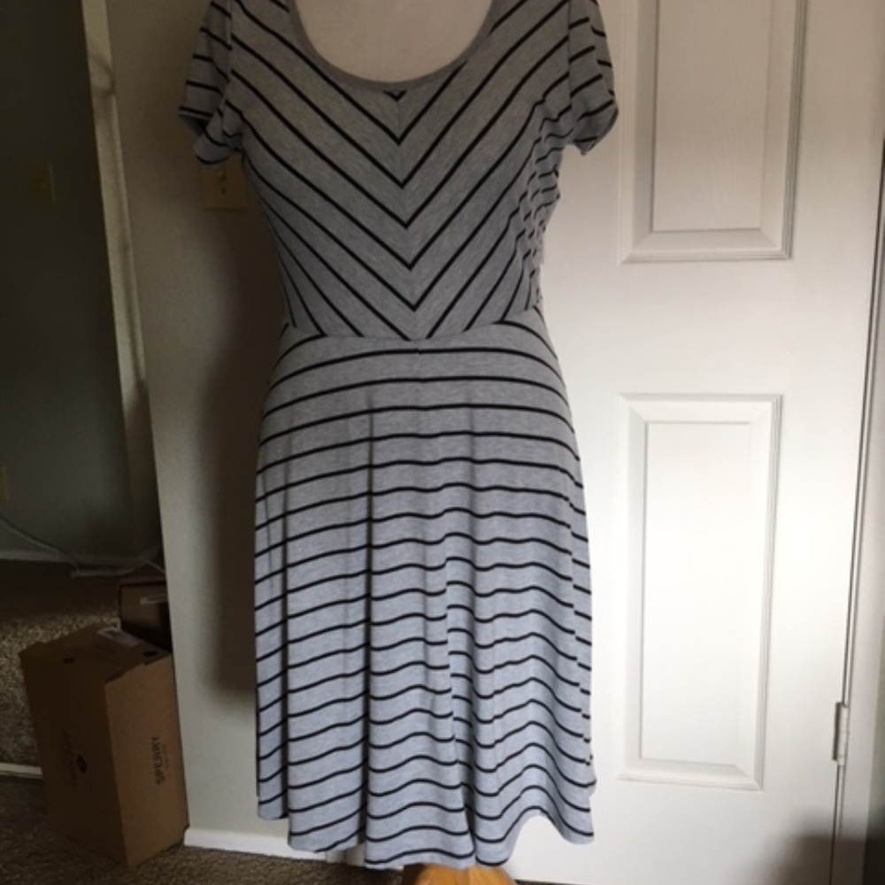 Market & Spruce Gray Striped Jersey Dress NWT